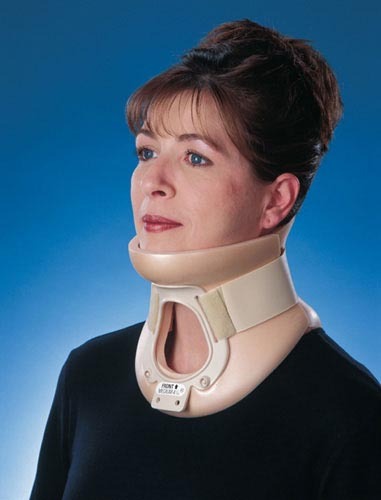 Philadelphia Collar W/ Trach Hole- Med 13-16  4 1/4  H